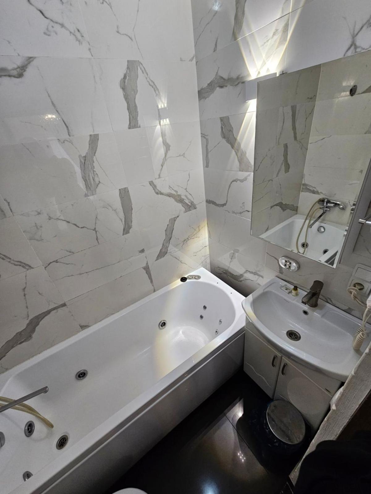 צ'יסינאו Bella Donna Hotel מראה חיצוני תמונה
